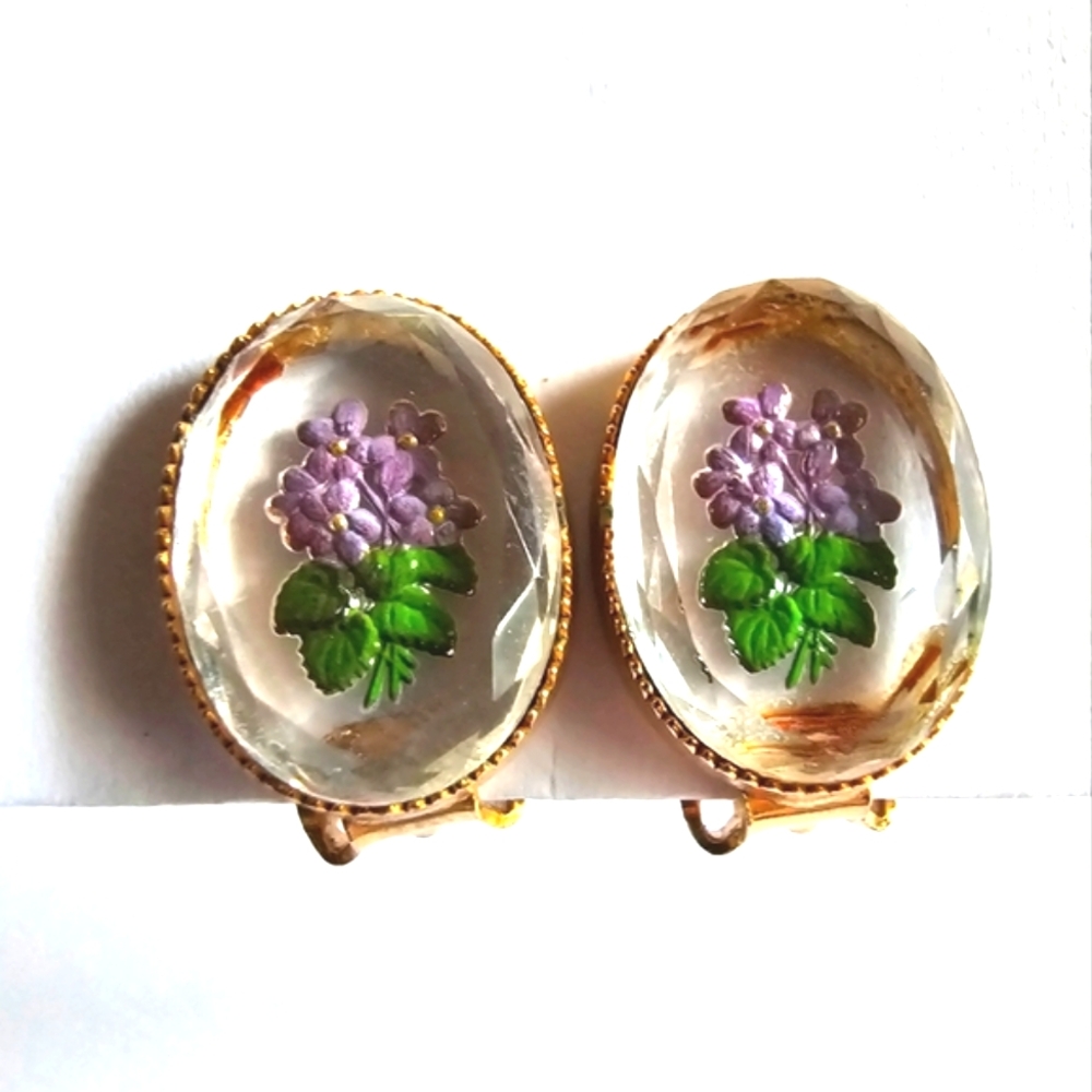 Vintage earrings violets reverse carved painted clip on floral flower gold tone